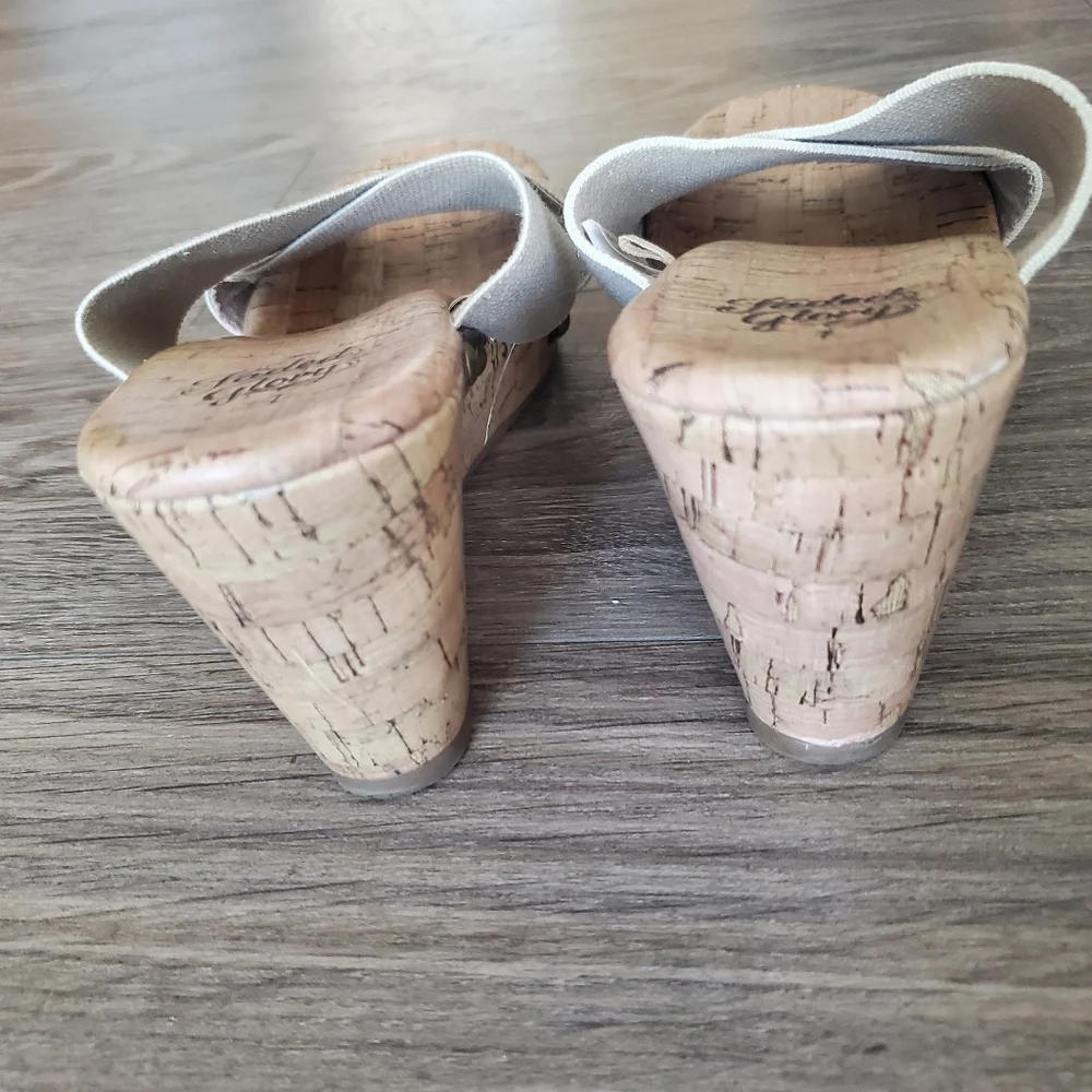 Faded Glory Wedge Sandals‎